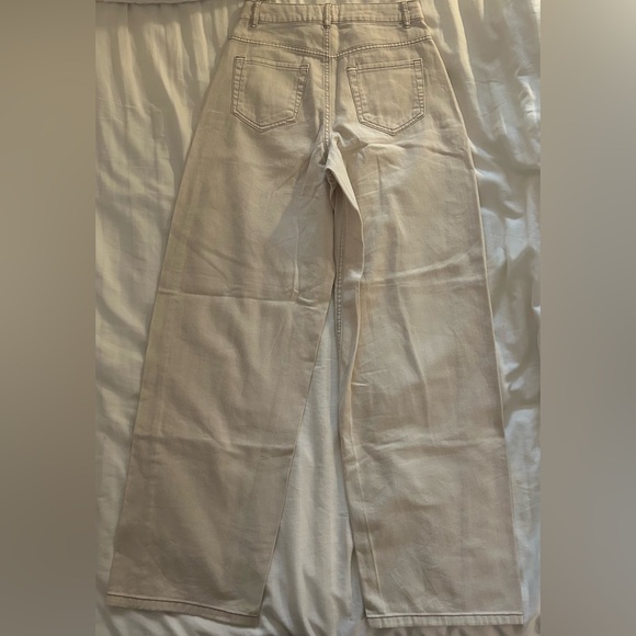 Garage Baggy High-rise Wide Leg Jeans in Cream/beige - Picture 3 of 7